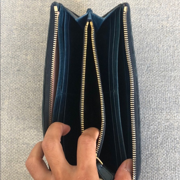 Authentic Blue Miu Miu Matelasse ZIP Around Wallet - Picture 3 of 6